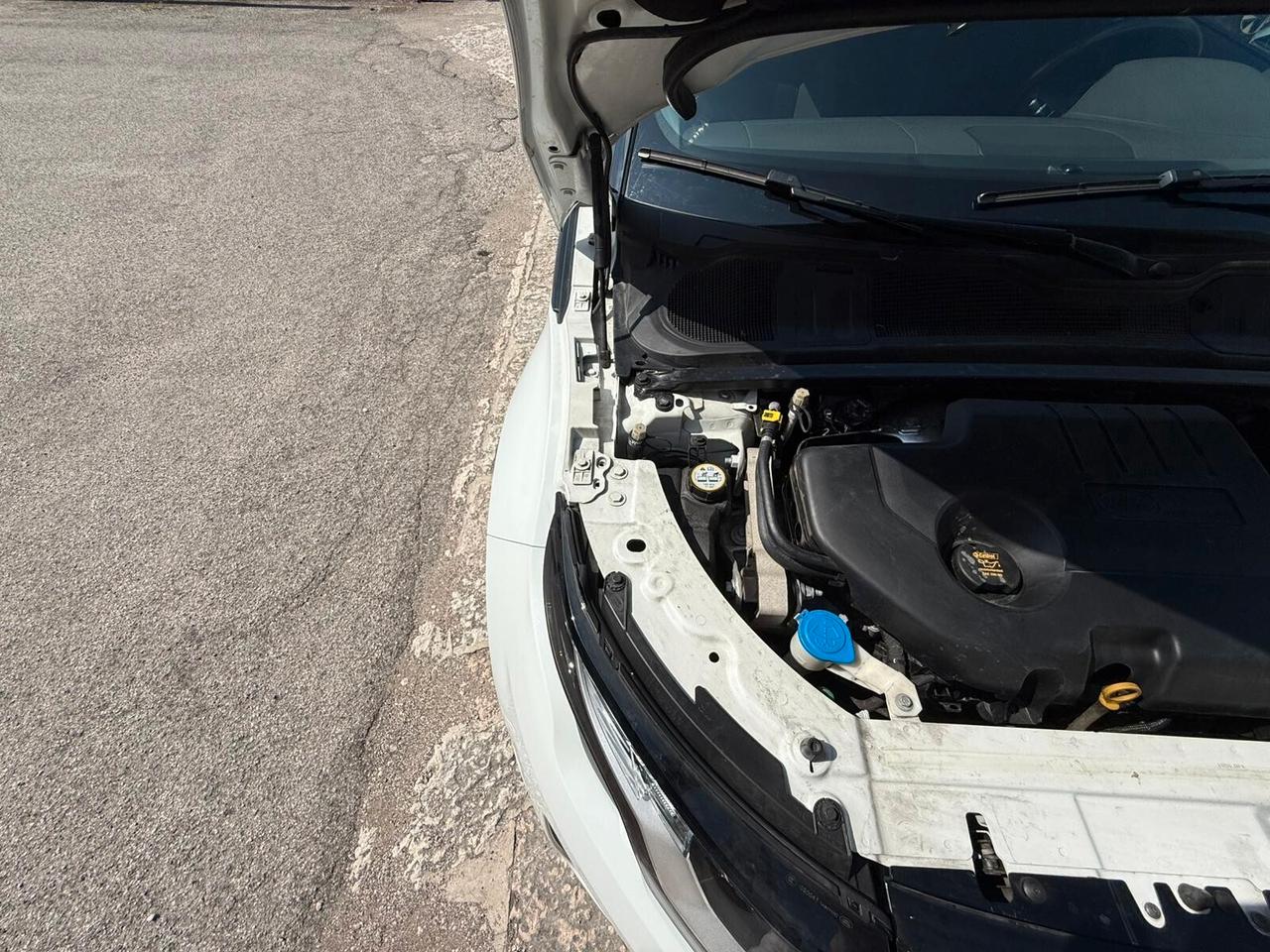 Land Rover Range Evoque 2.0 TD4 150 CV 5p. Pure