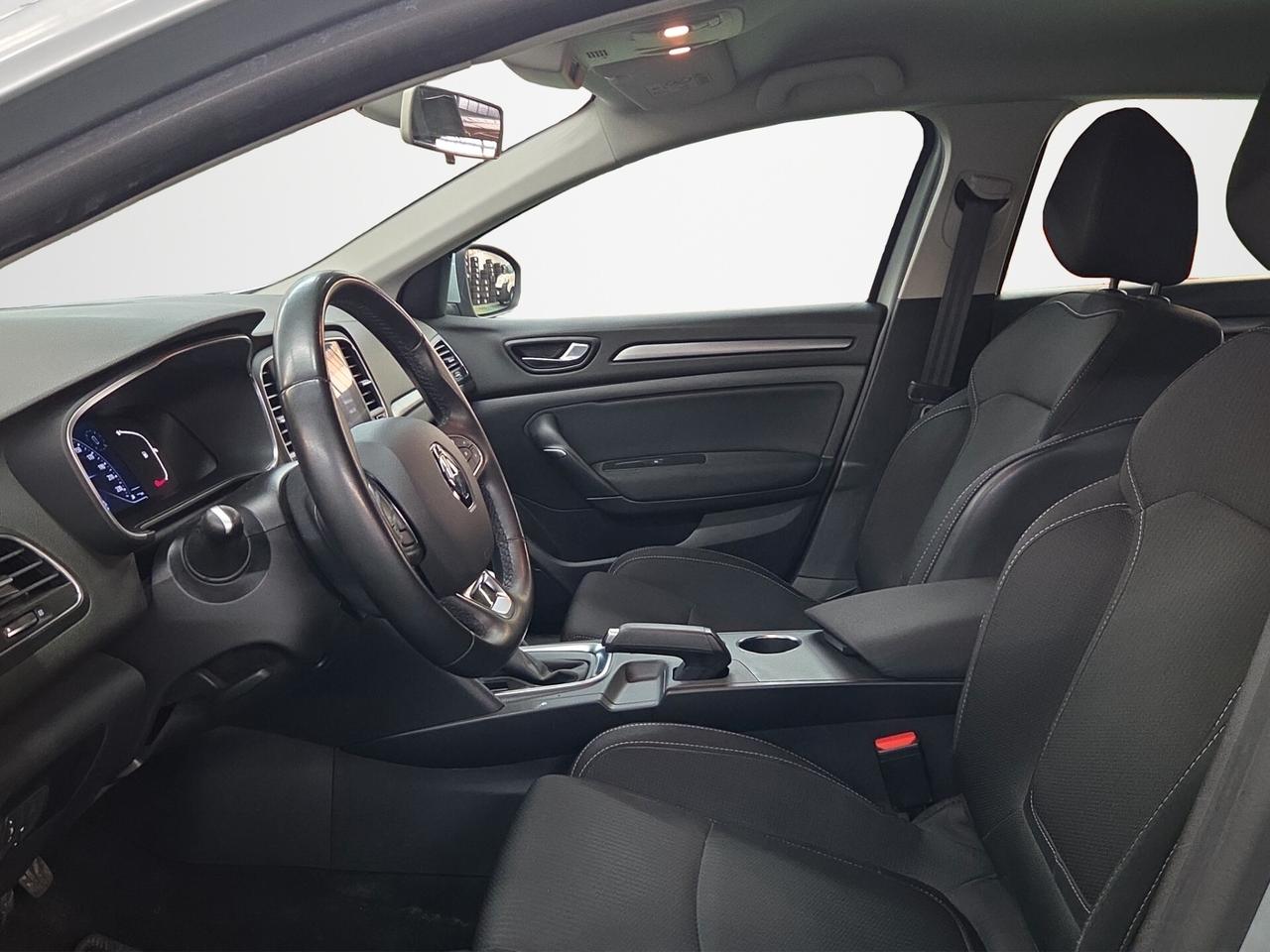 (AUTOCARRO N1) Mégane Sporter Blue dCi 115 CV EDC Business