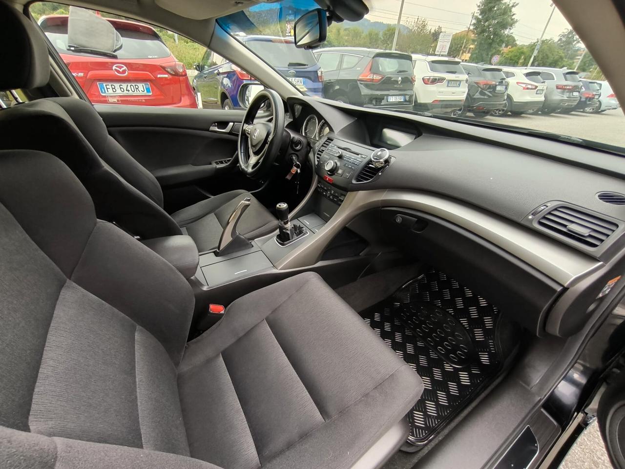 Honda Accord 2.2 i-DTEC Elegance DPF