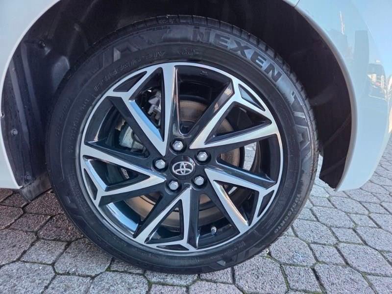 Toyota Yaris 4ª serie 1.5 Hybrid 5 porte Lounge