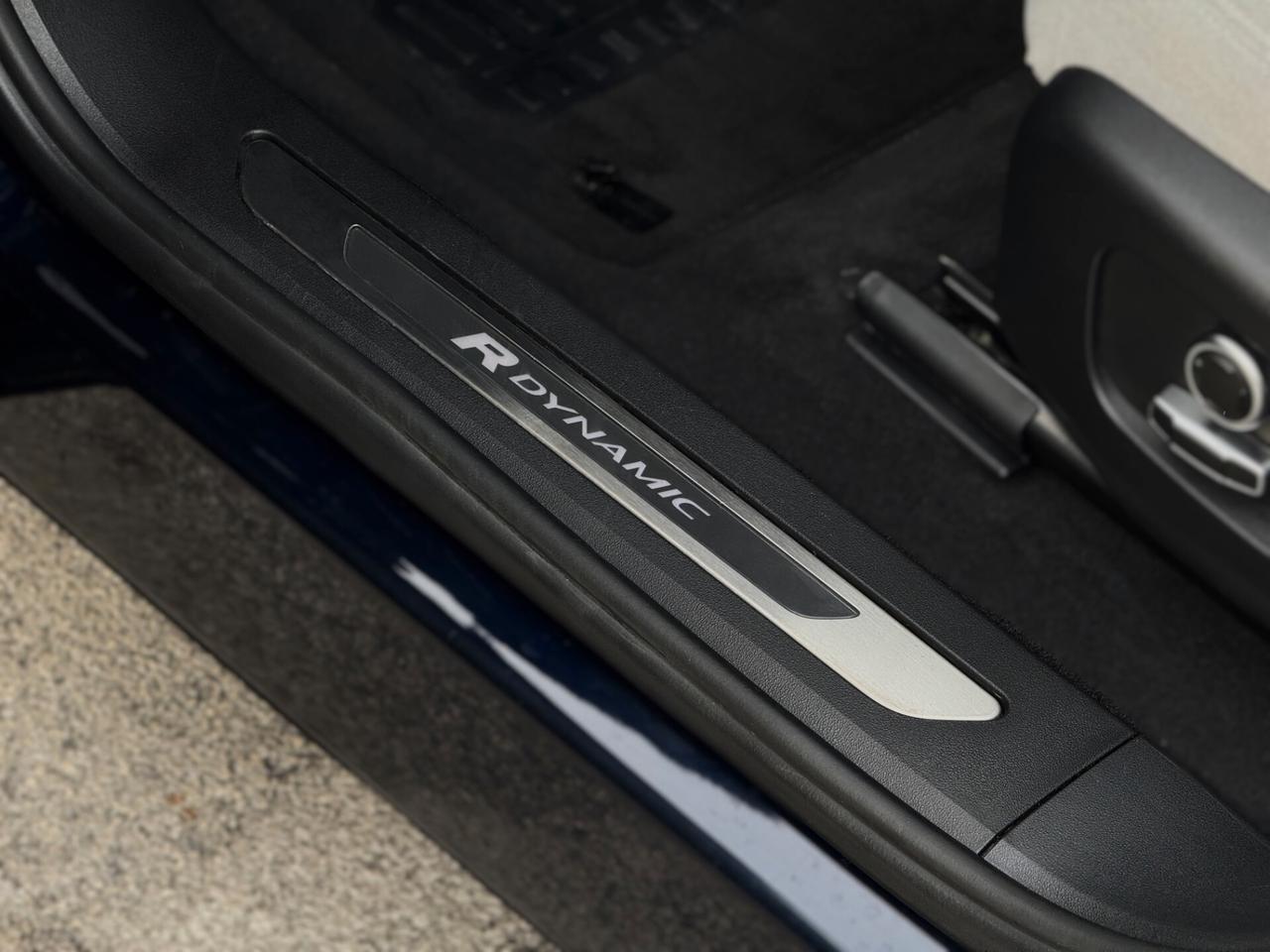 Range Rover Evoque 2.0d i4 MHEV R-Dynamic SE 204CV