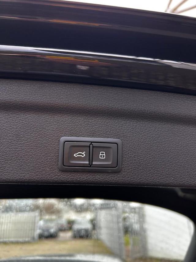 AUDI Q3 SPB 35 TDI S tronic Business Plus