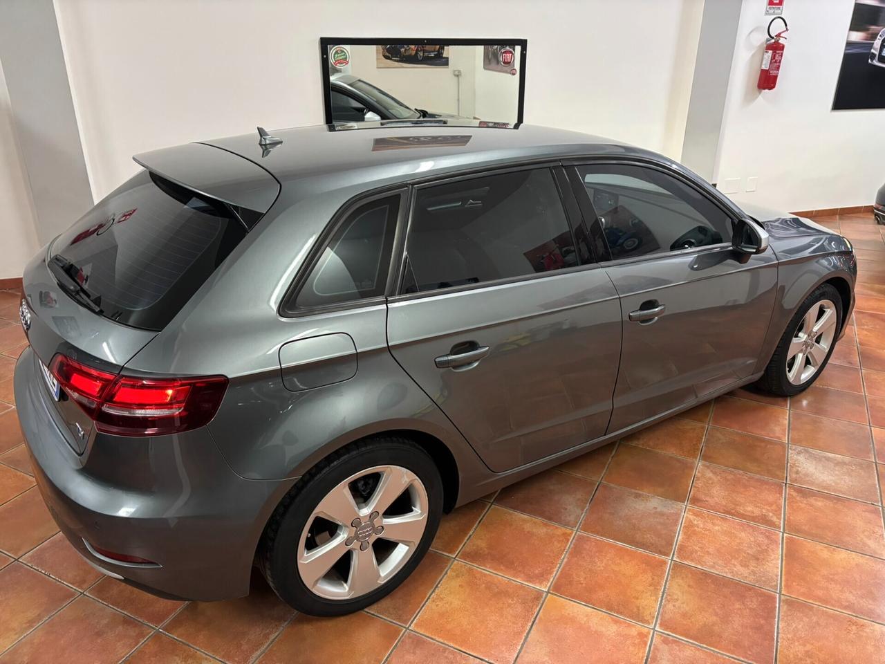 AUDI A3 SPORTBACK S-TRONIC SPORT 2017