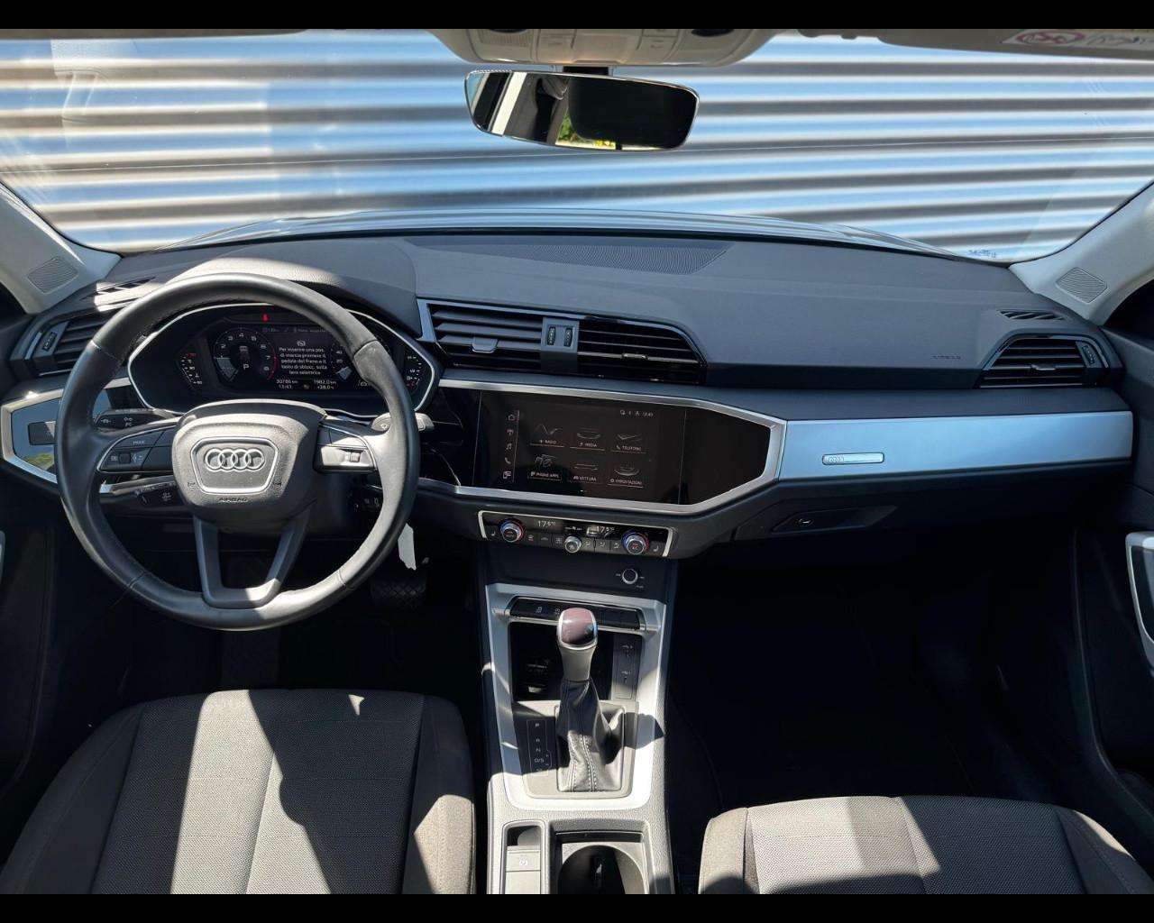 AUDI Q3 35 TFSI MHEV S-TRONIC BUSINESS ADVANCED