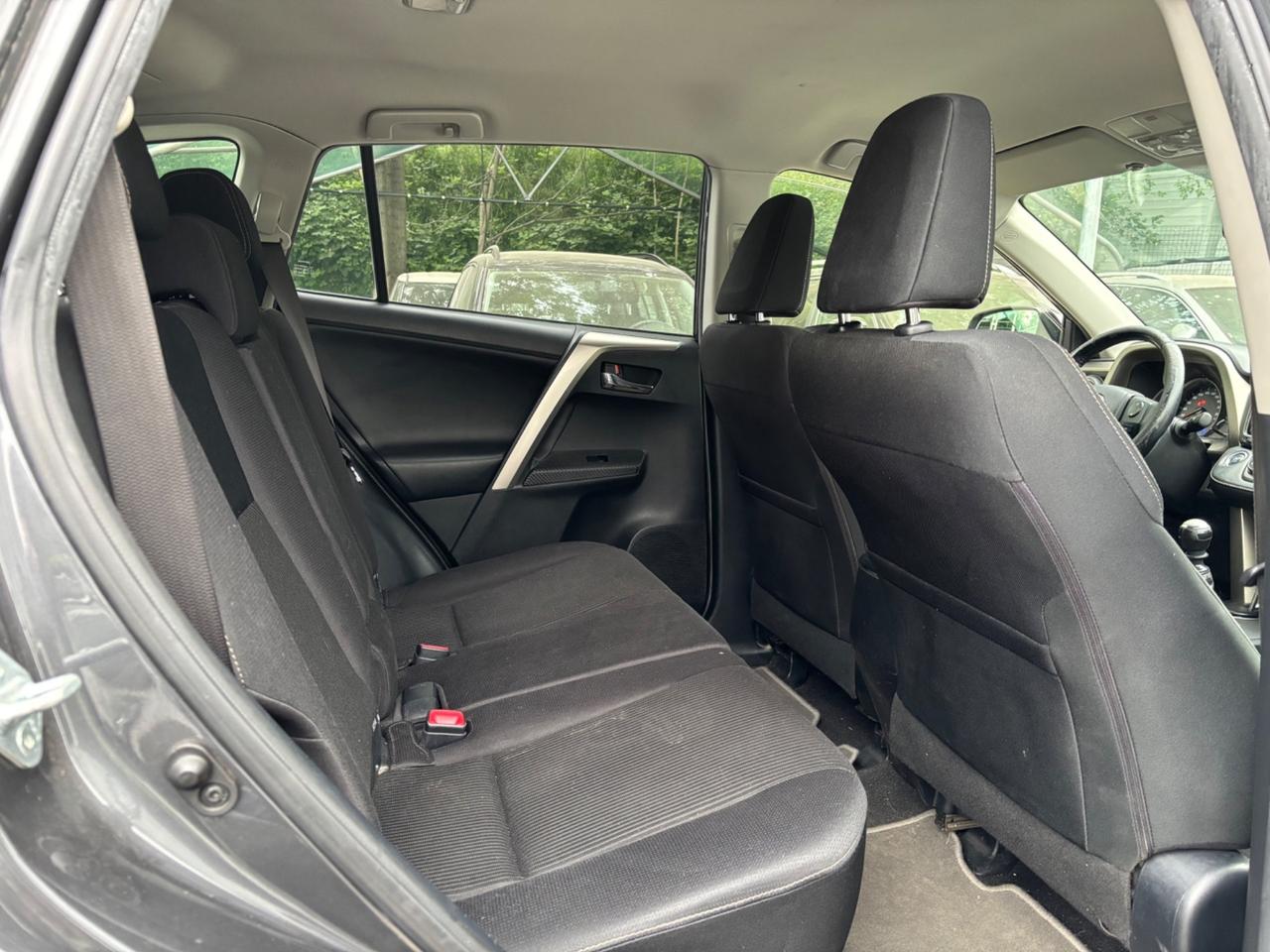 Toyota RAV 4 2.0 D-4D Style