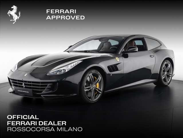 Ferrari GTC4 Lusso V12