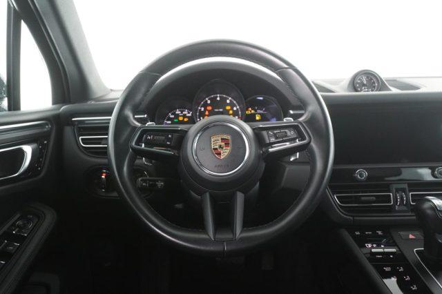 PORSCHE Macan Macan 2.0