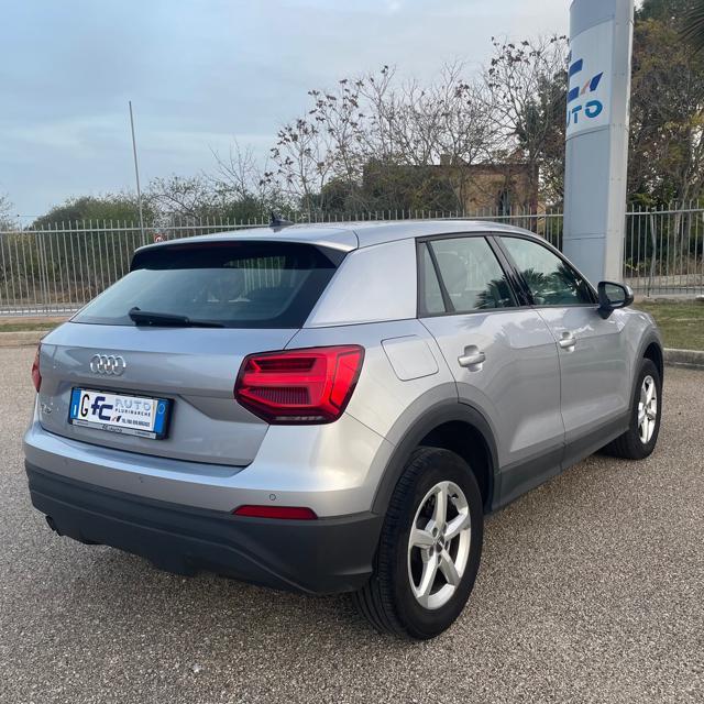 AUDI Q2 35 TDI Business