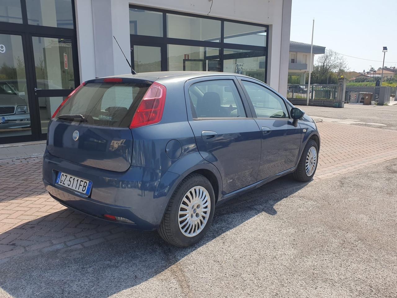 Fiat Grande Punto 1.3 MJT 75 CV 2007 neopatentati.