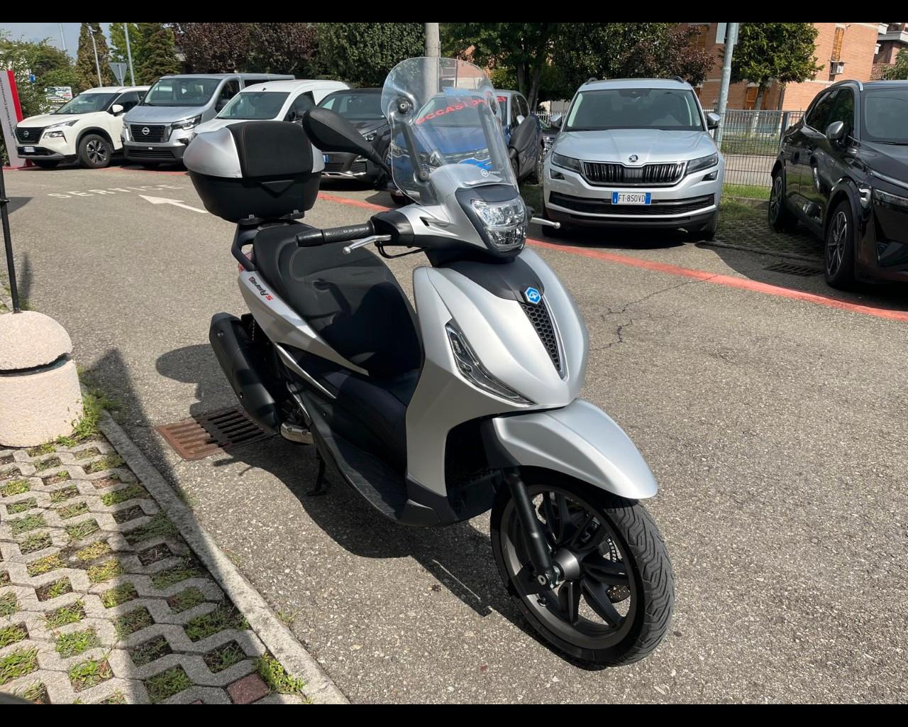 PIAGGIO Beverly - Beverly 300 ie S Abs-asr my21