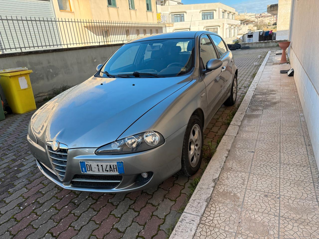 Alfa Romeo 147 1.9 JTD M-JET 16V 5 porte Dist.