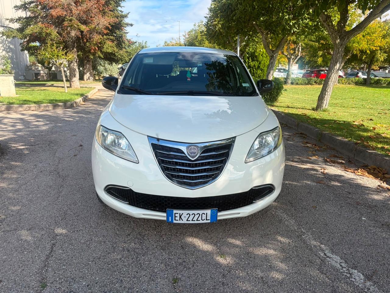 Lancia Ypsilon 1.2 elefantino