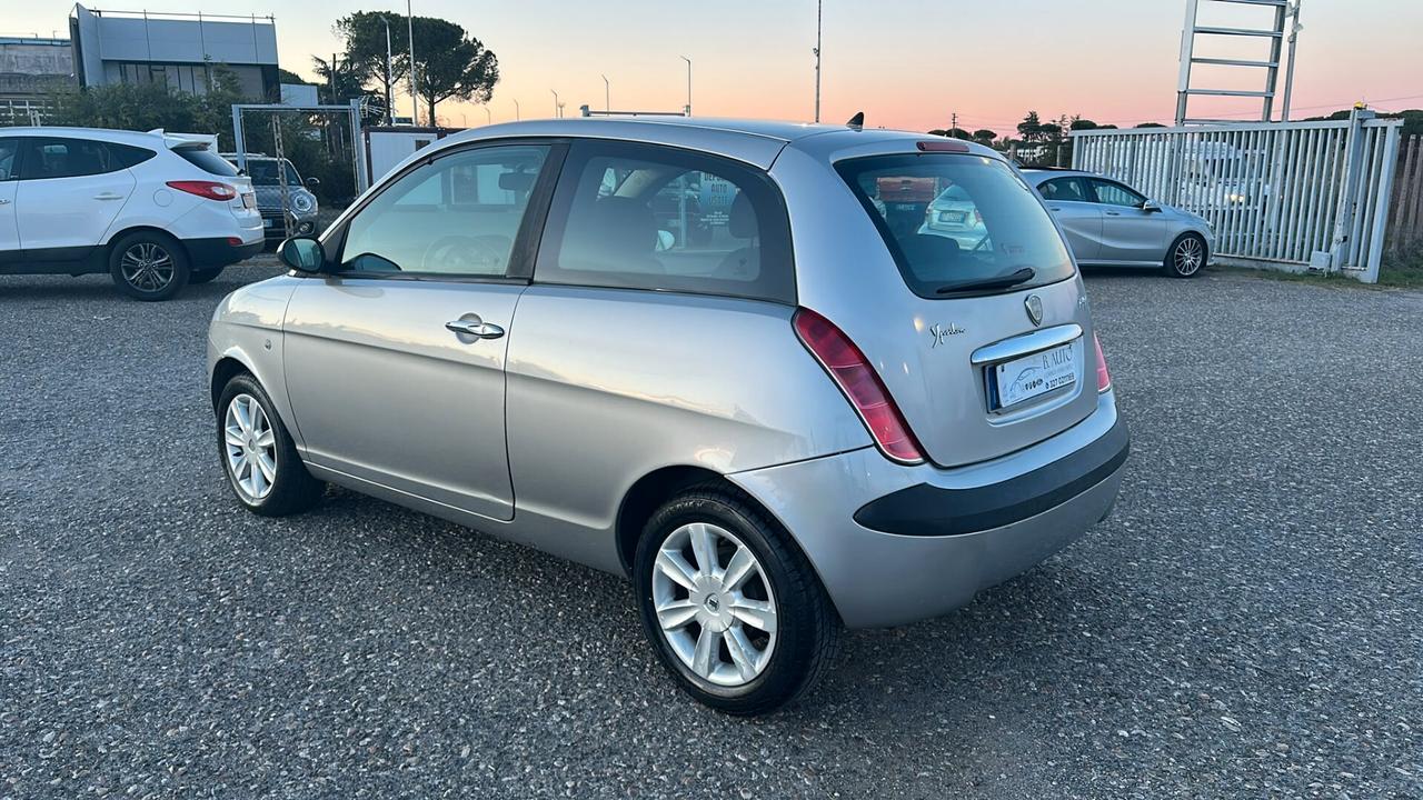 Lancia Ypsilon 1.3 Multijet 16V Platino