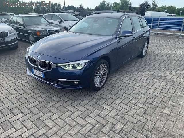 BMW 320 320d Touring Luxury automatico - targa FT729TD