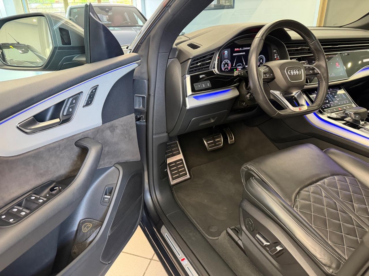 Audi Q8 50 TDI 286 CV full full