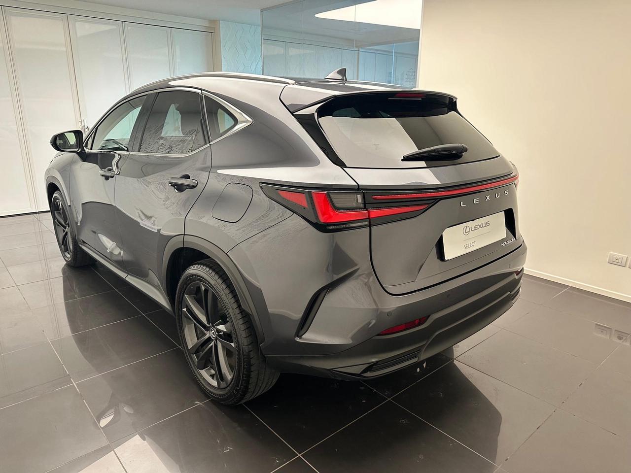 Lexus NX 450h+ 2.5 phev Premium+ 4wd e-cvt