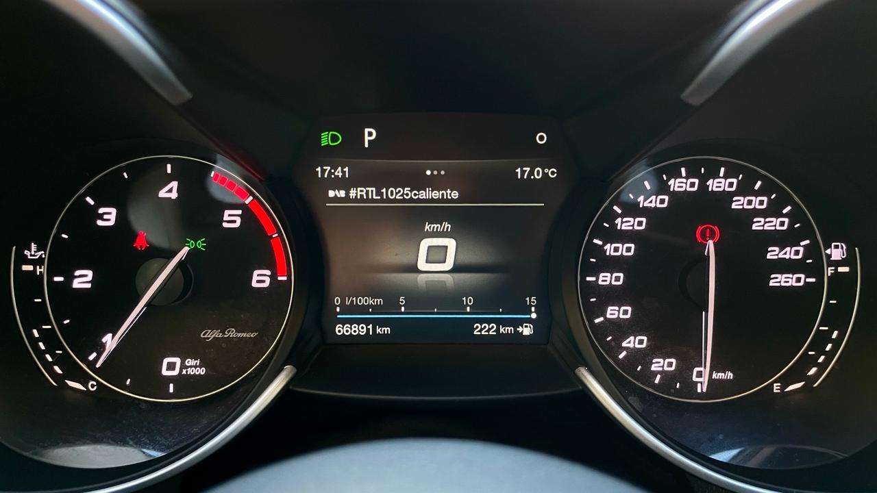 ALFA ROMEO GIULIA 2.2 Q4 VELOCE TURBODIESEL 210CV - SEDILI ELETTRICI IN PELLE RISCALDABILI, VOLANTE RISCALDATO, FULL LED