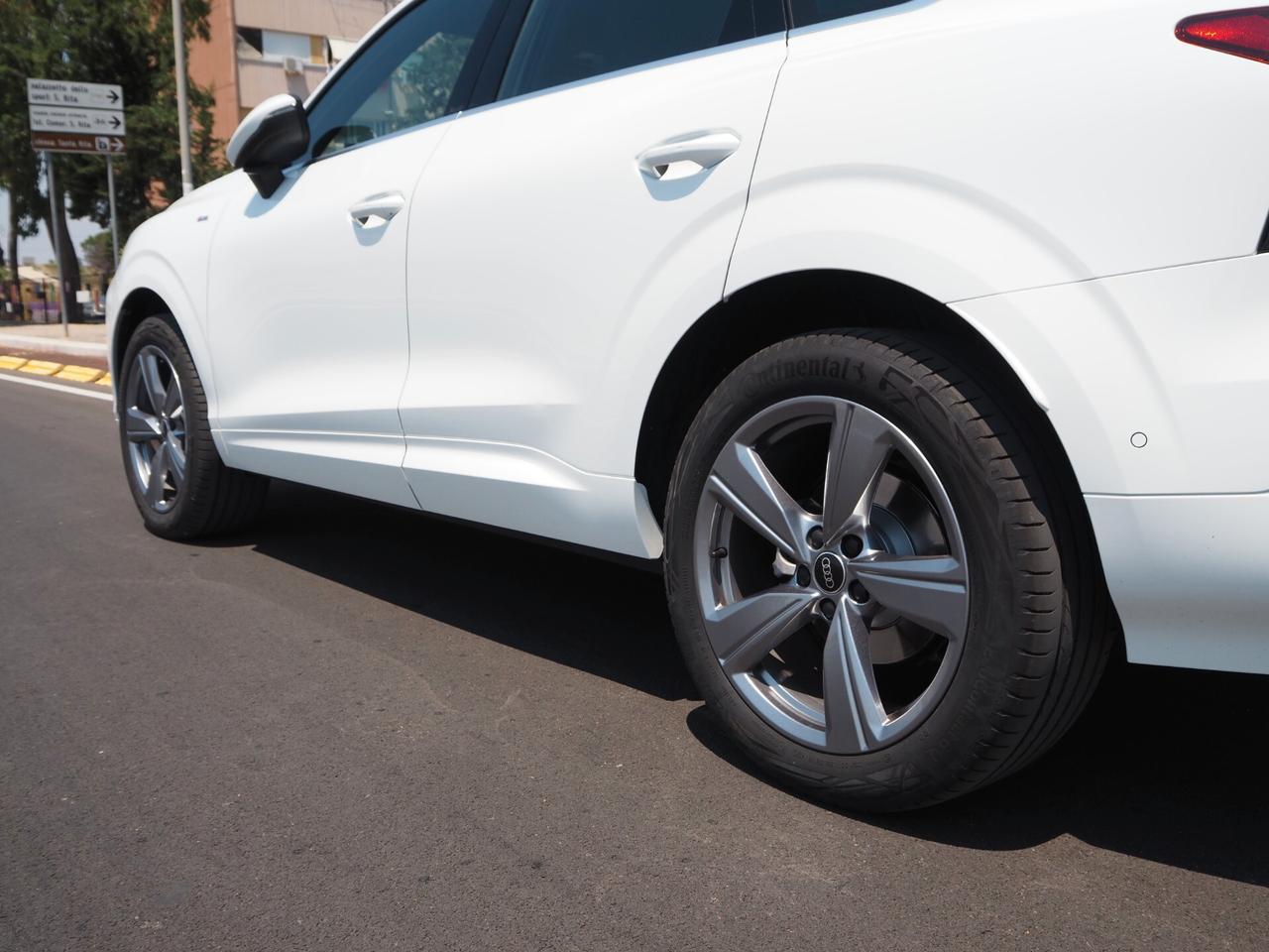 Audi Q3 TFSI 110 kW mHEV S tronic Line edition
