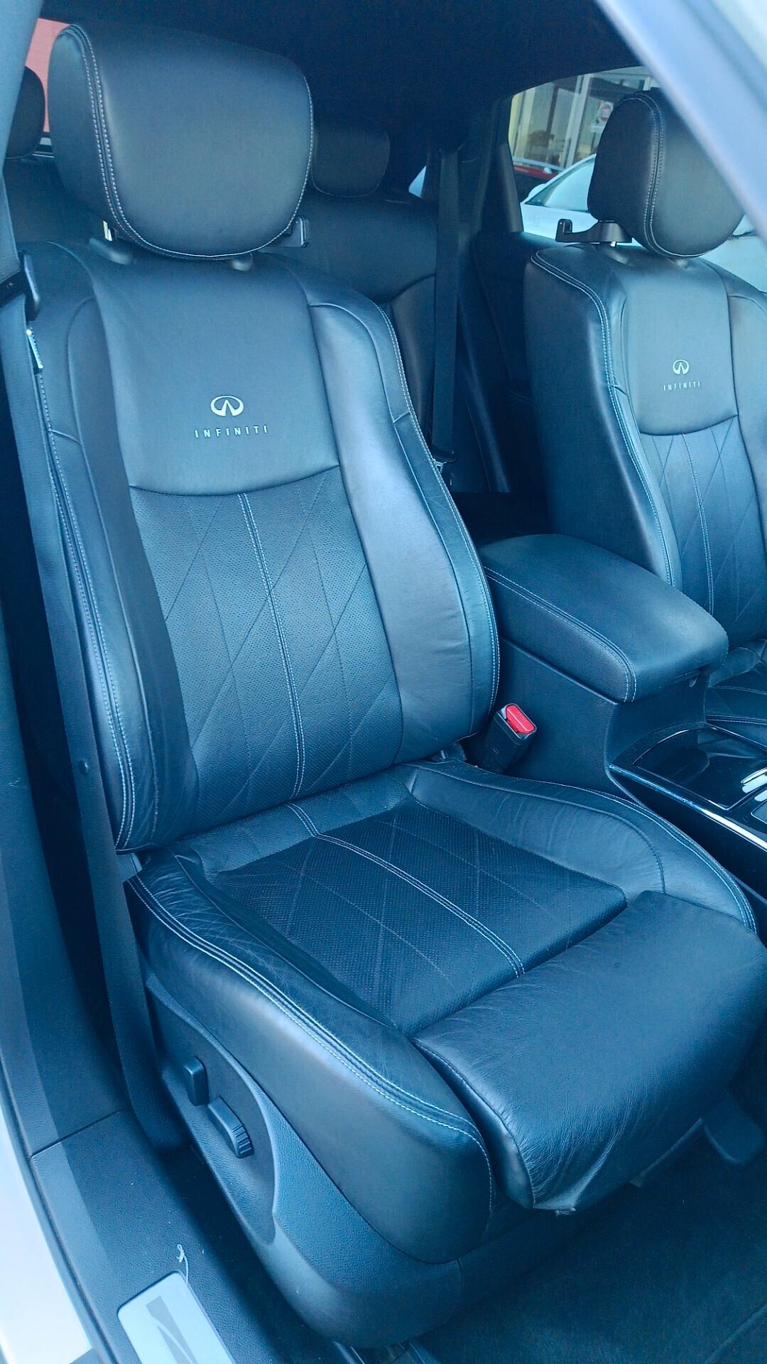 Infiniti FX FX30d S Premium