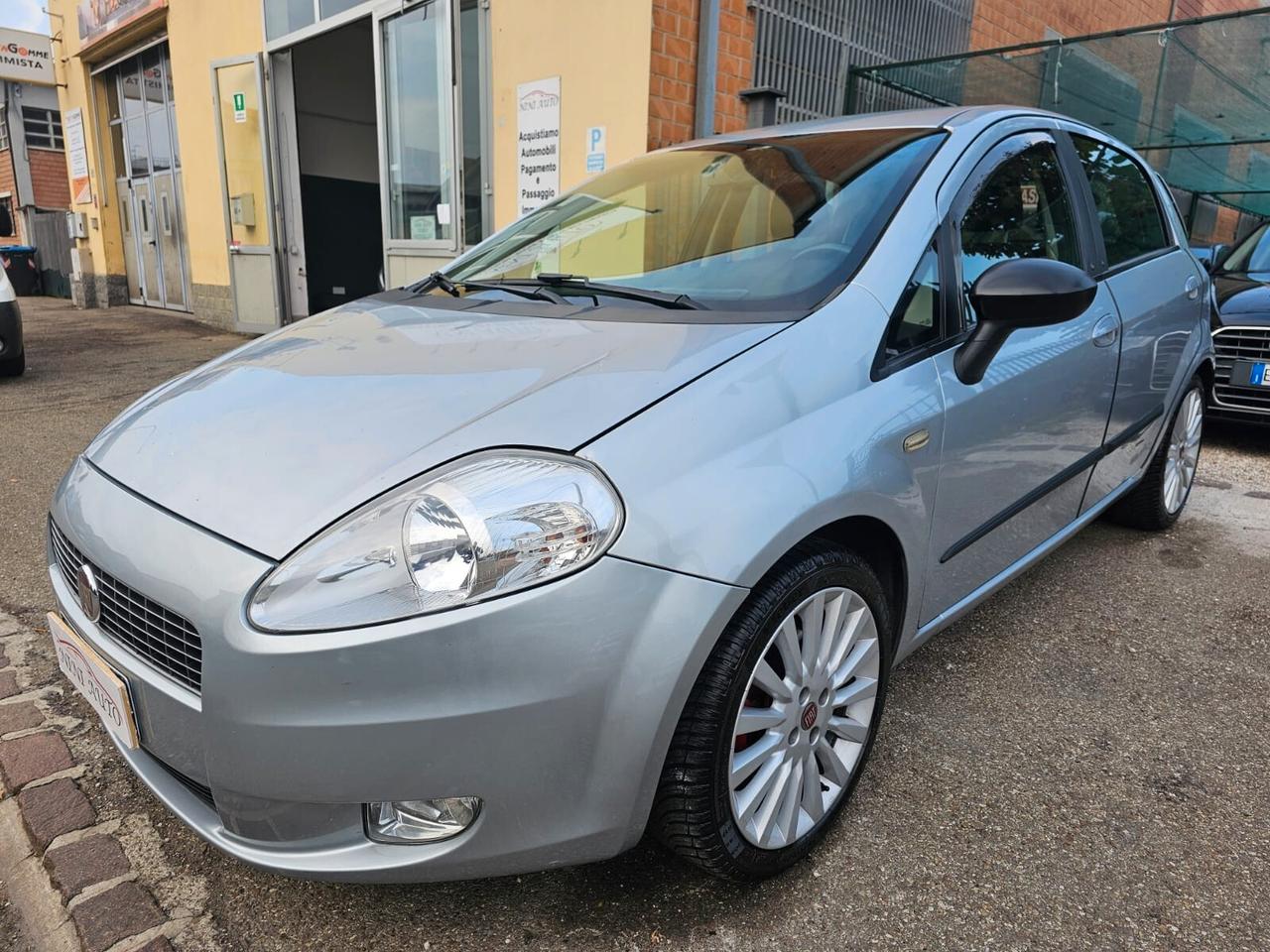 Fiat Grande Punto 1.3 Mjt 90cv Emotion*Xeno*17*Neopatentati*