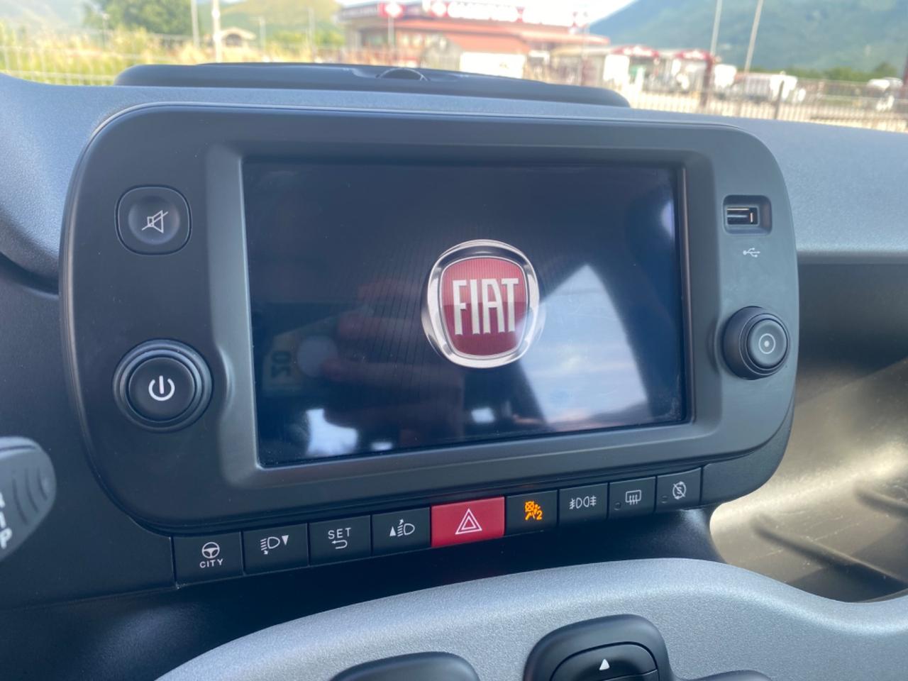 Fiat Panda 1.0 FireFly S&S Hybrid Garmin Edition