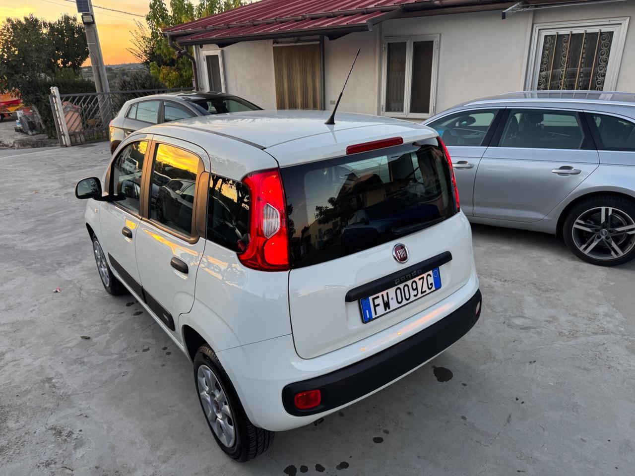 Fiat Panda 0.9 TwinAir Turbo Natural Power Lounge