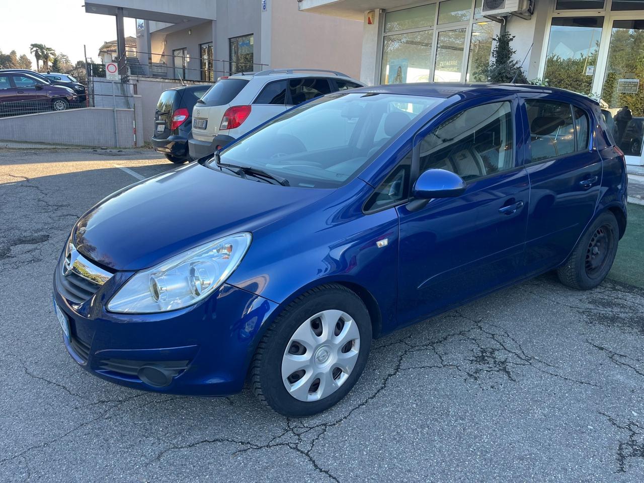 Opel Corsa 1.4 16V 5 porte Cosmo