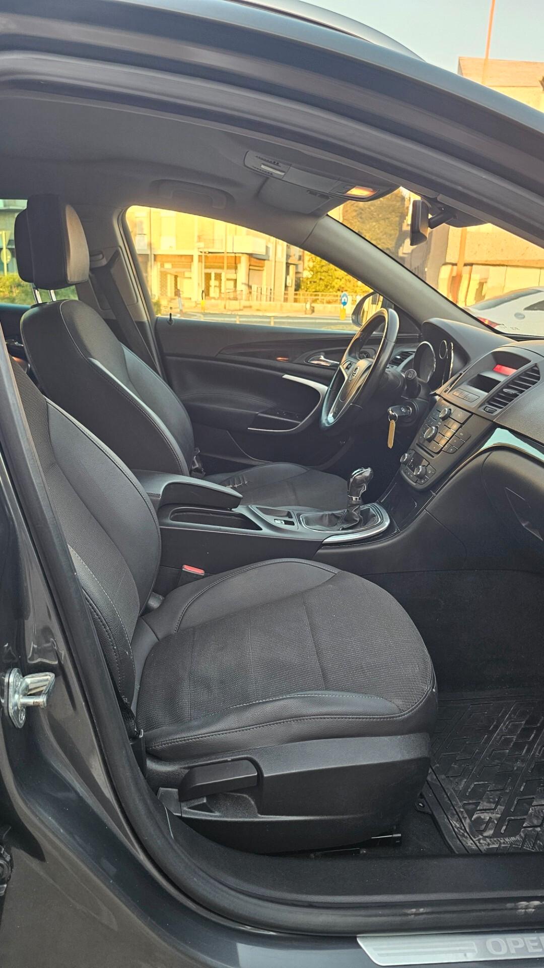 Opel Insignia 1.6 Turbo 180CV Sports Tourer Cosmo