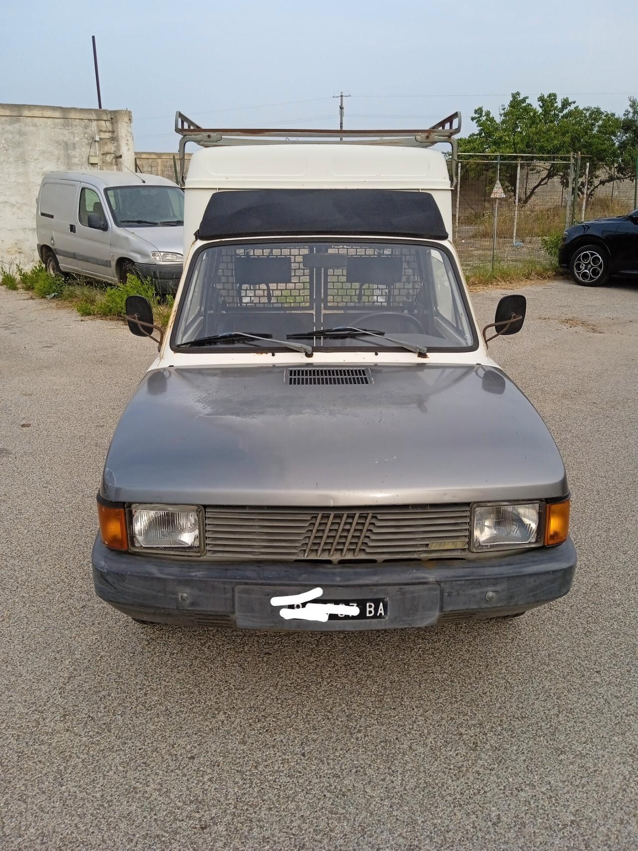 Fiat Fiorino 6 posti a sedere 1050 c.c. 5 m 30k km