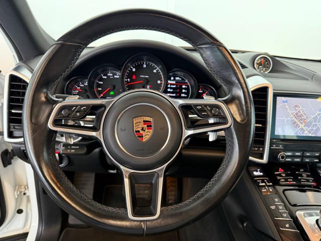 PORSCHE Cayenne 3.0 Diesel Platinum Edition TETTO APRIBILE / R21