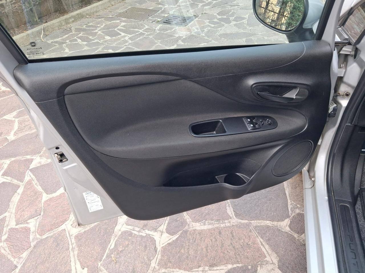 Fiat Punto 1.2 8V 5 porte Street