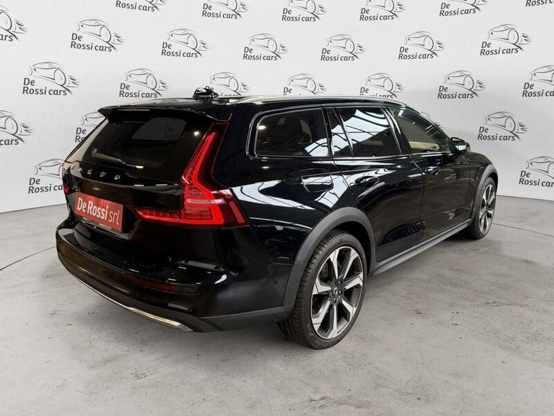 Volvo V60 Cross Country V60 Cross Country B4 (d) AWD automatico Ultimate