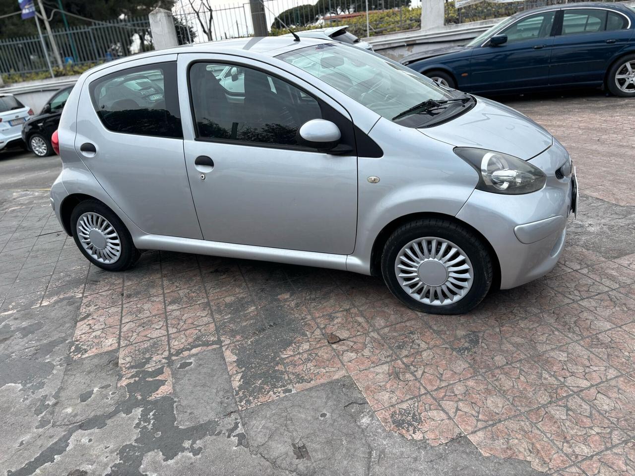 Toyota Aygo 1.0 12V VVT-i 5 porte