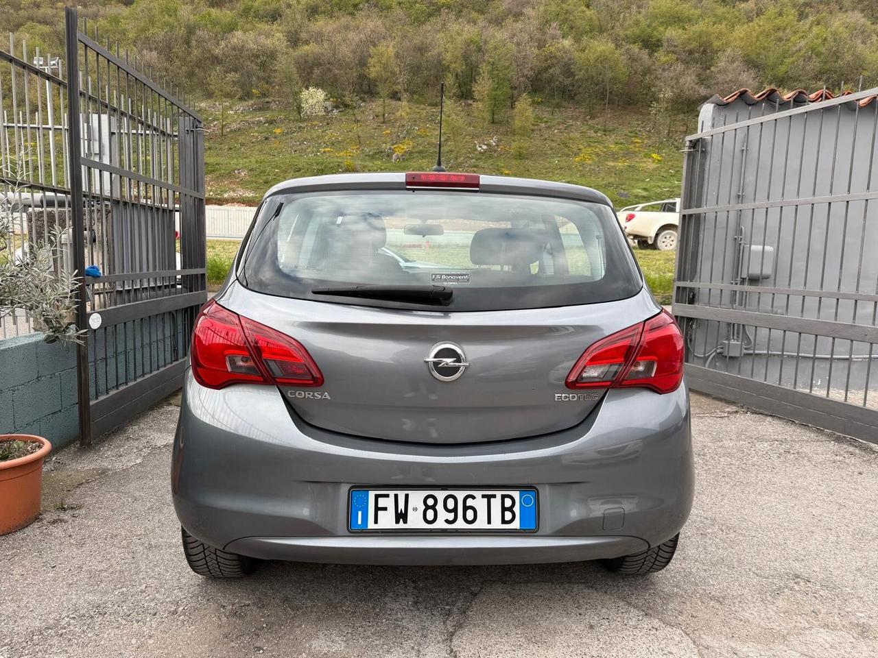 Opel Corsa 1.4 90CV GPL Tech 5 porte 120 Anniversary