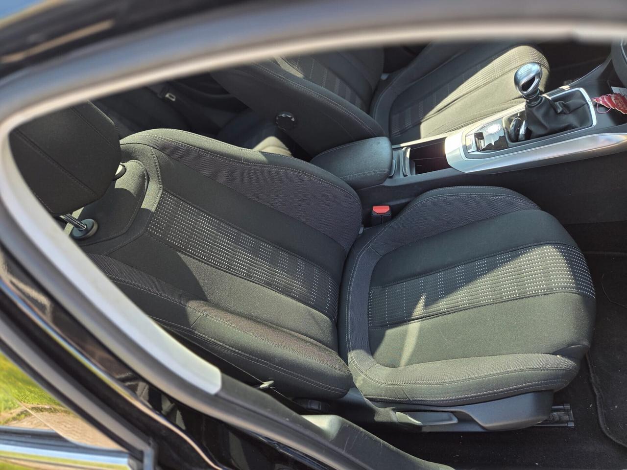 Peugeot 308 BlueHDi 120 S&S Allure