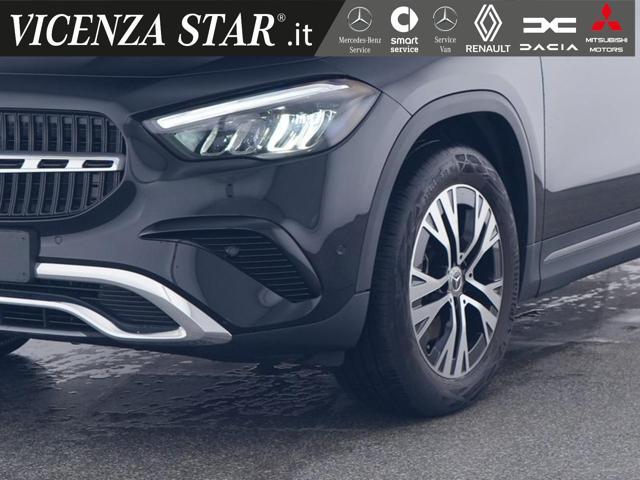 MERCEDES-BENZ GLA 180 SPORT