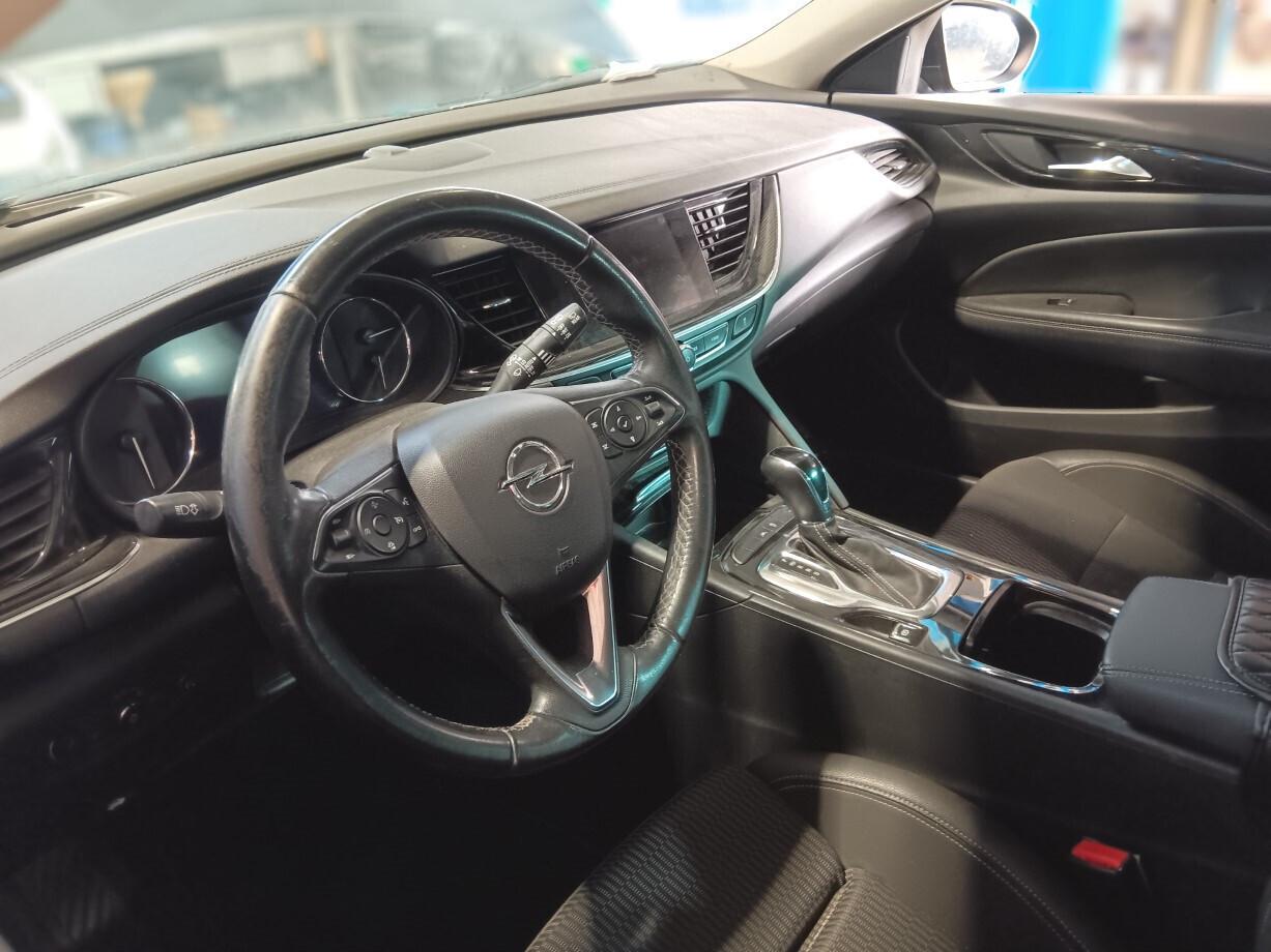 Opel Insignia Sports Tourer Innovation 1.6 (136 cv) aut.