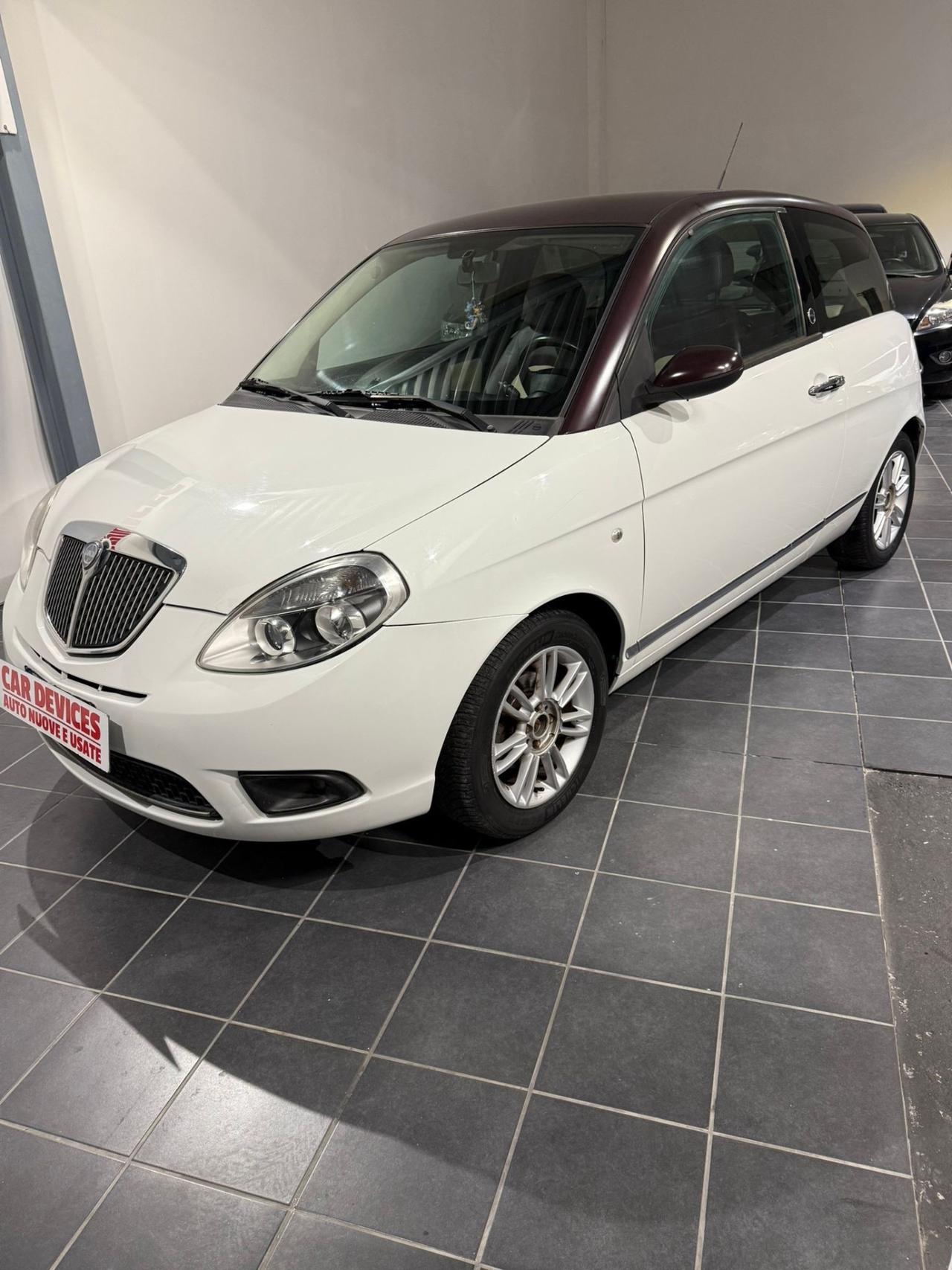 Lancia Ypsilon 1.4 -GPL -NEOPATENTATI