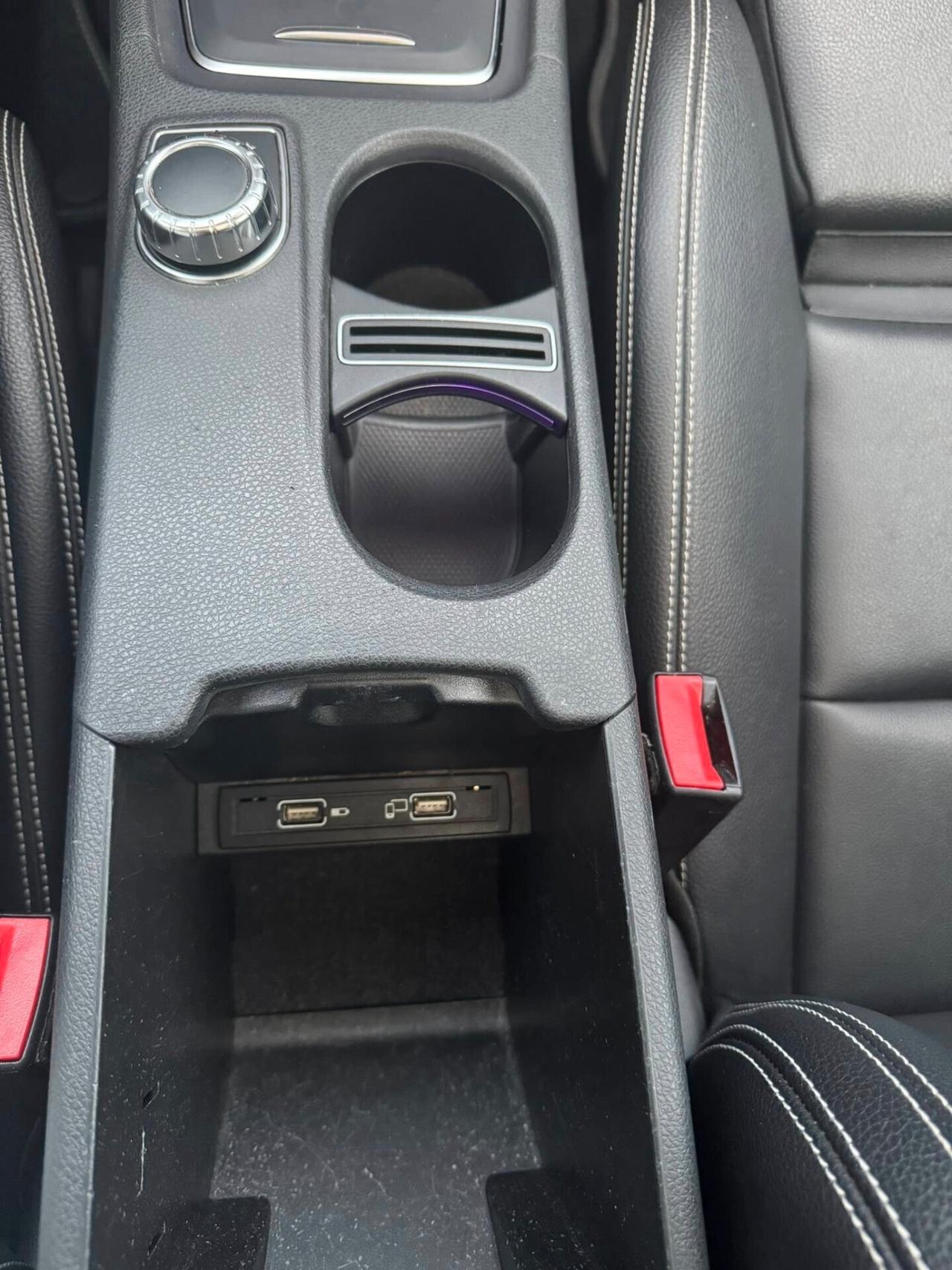 Mercedes-benz CLA 200 d Automatic Premium