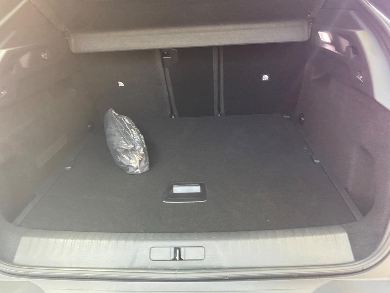 Peugeot 3008 Hybrid 136 e-DCS6 Allure