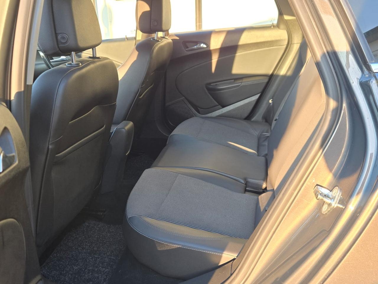 Opel Astra 1.4 Turbo Sports Tourer GPL Cosmo