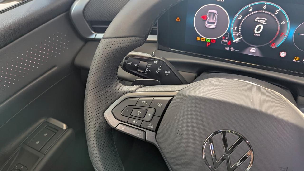 Volkswagen T-Roc 1.5 eTSI ACT 150 CV DSG R-Line KM0