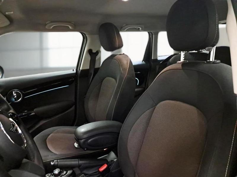 MINI COOPER CLASSIC AUTO 5 PORTE BERLINA