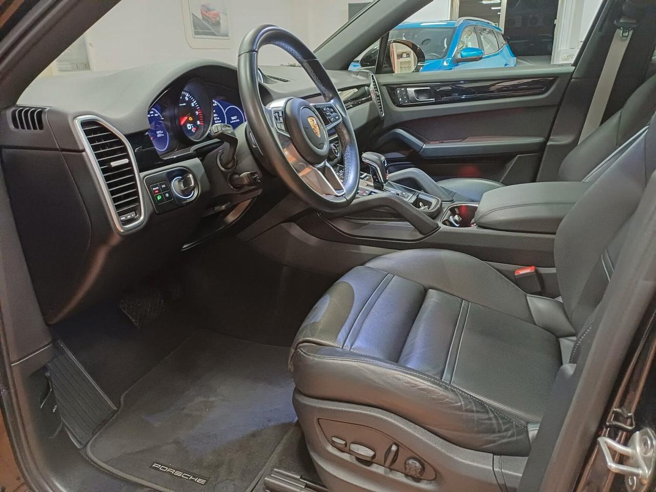 Porsche Cayenne 3.0 V6 Platinum Edition