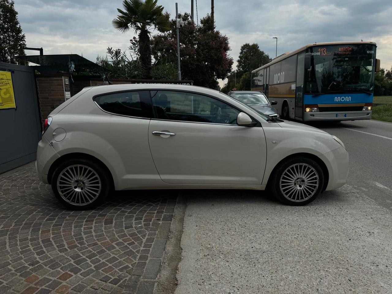 Alfa Romeo MiTo 1.4 T 120 CV GPL Distinctive Premium Pack