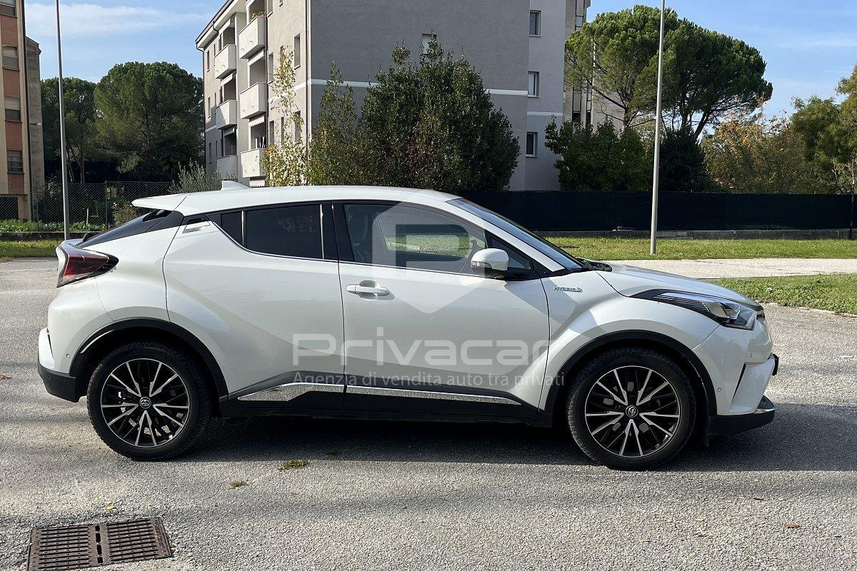 TOYOTA C-HR 1.8 Hybrid E-CVT Lounge