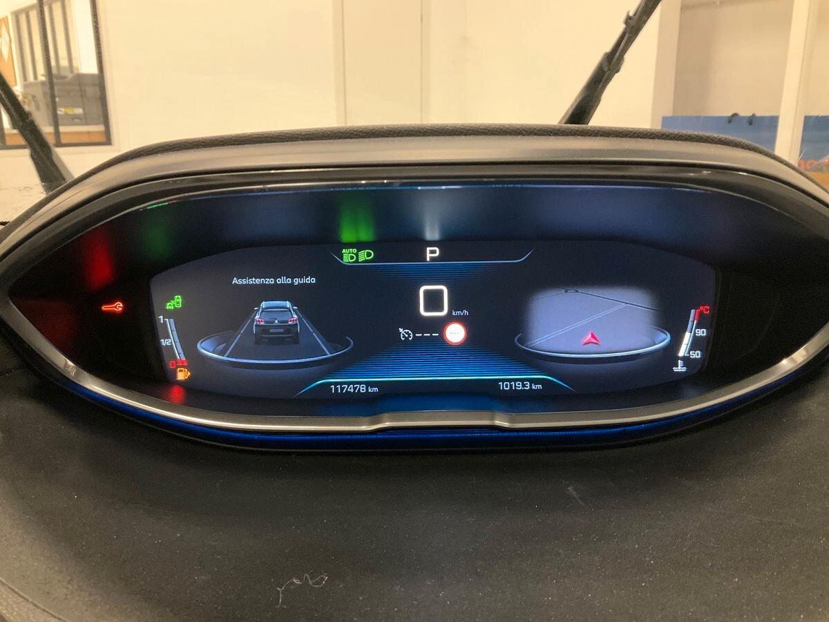 Peugeot 5008 BlueHDi 120 S&S EAT6 Crossway