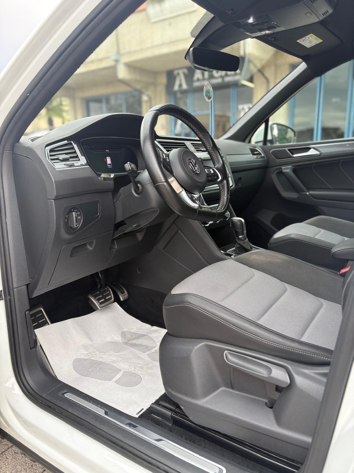 Volkswagen Tiguan 2.0 TDI SCR DSG Executive BlueMotion Technology