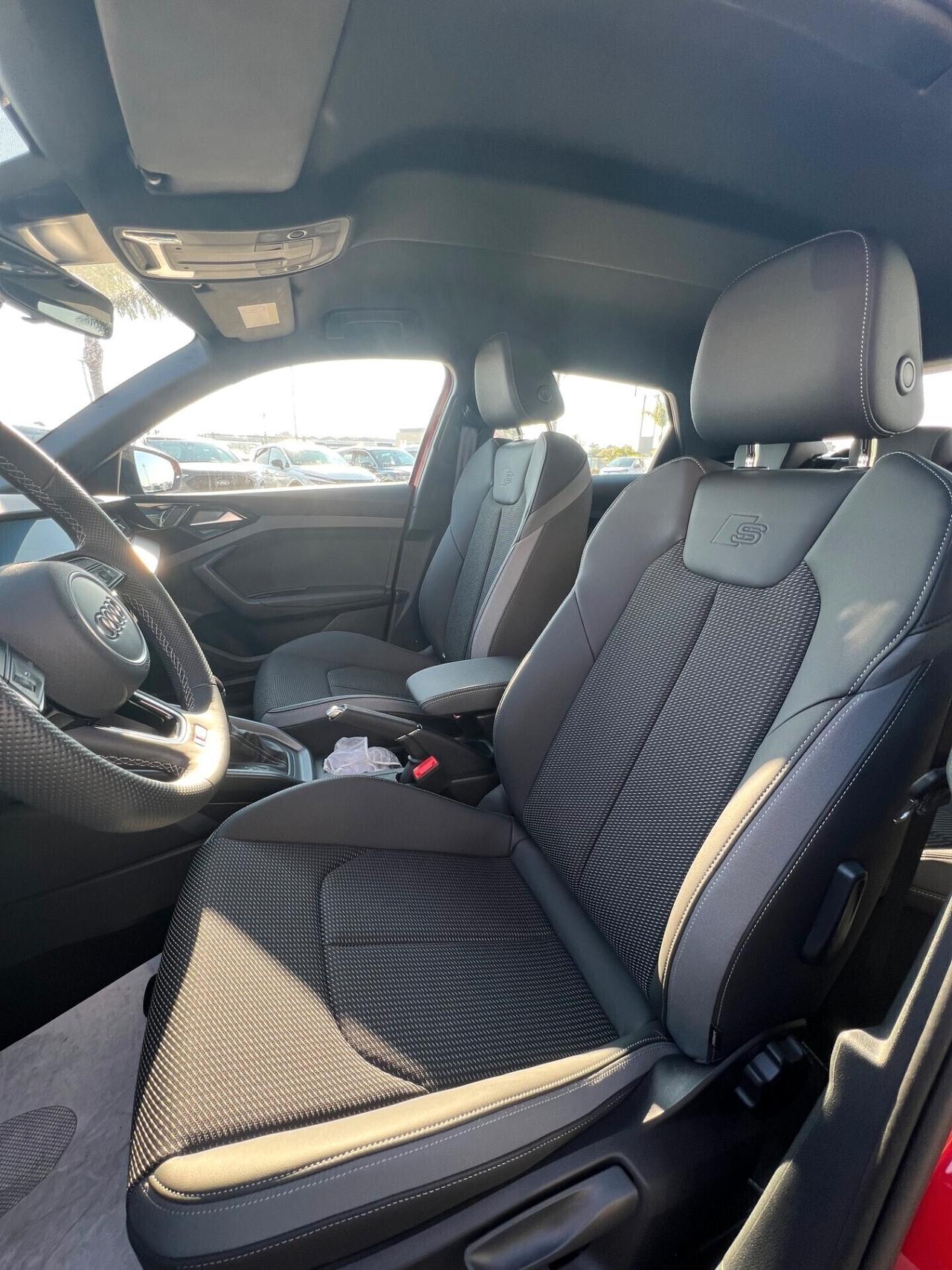 Audi A1 SLine stronic offerta T-Stock prezzo imperdibile