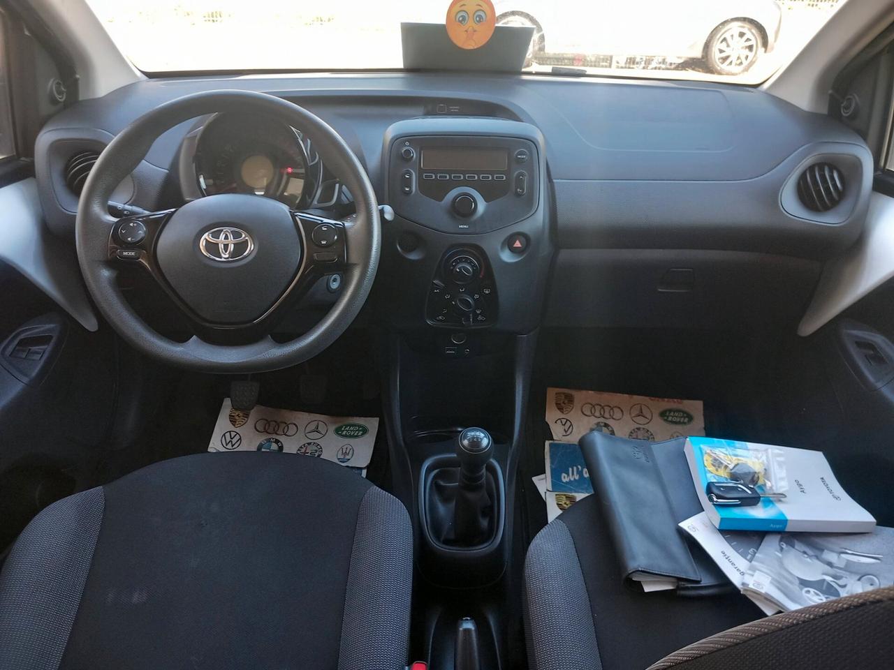 Toyota Aygo Connect 1.0 VVT-i 72 CV 5 porte x-play